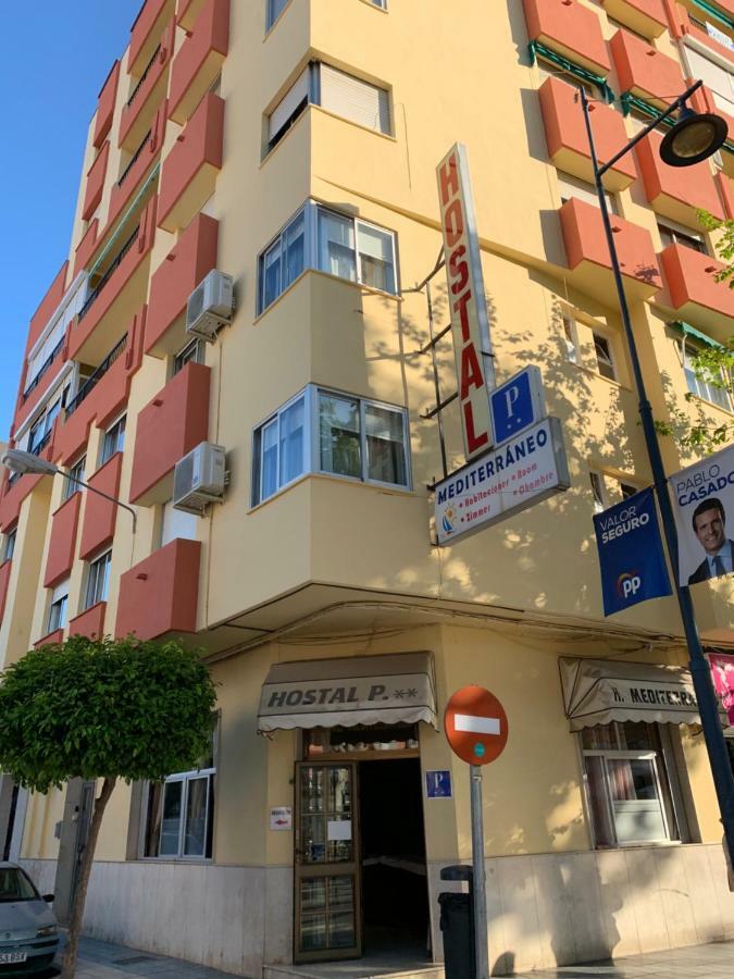 Hostal Mediterraneo Торре-дель-Мар Экстерьер фото